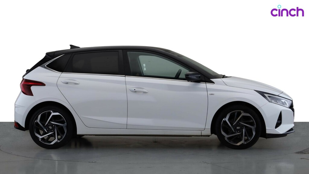 Hyundai I20 Ultimate White #2