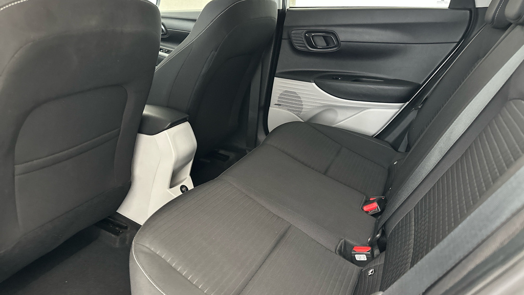 Hyundai I20 Ultimate White #23