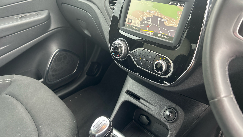 Renault Captur 0.9 Tce 90 Play Red #29