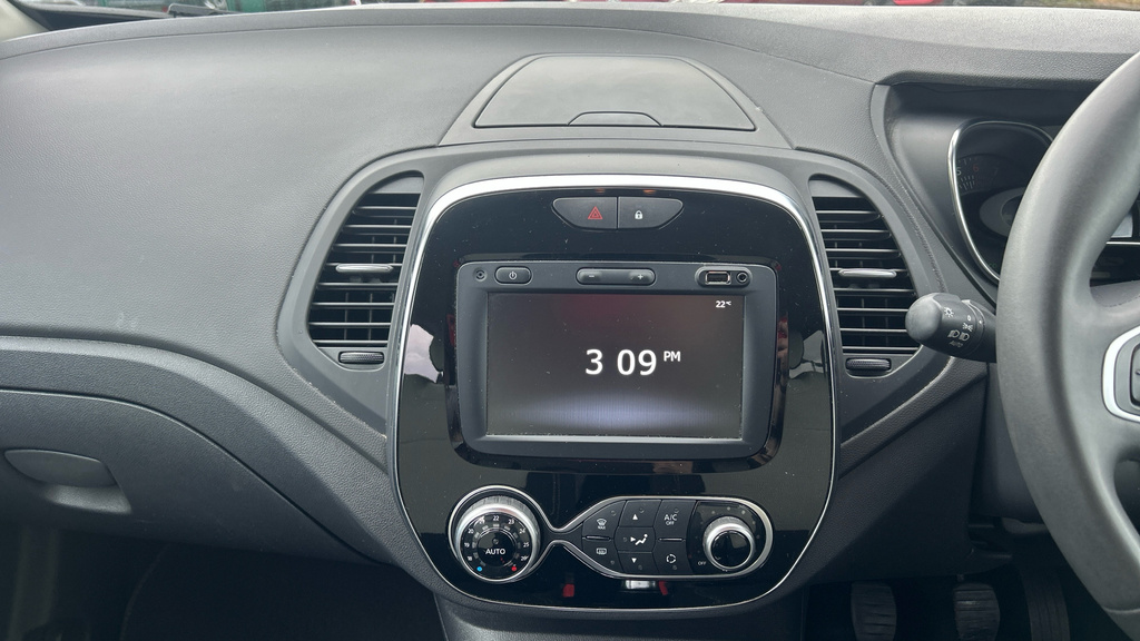 Renault Captur 0.9 Tce 90 Play Red #12