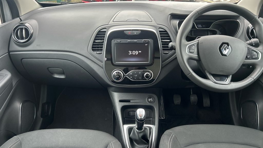 Renault Captur 0.9 Tce 90 Play Red #11