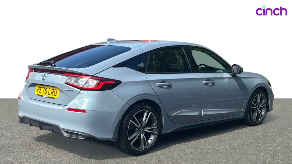Honda Civic I-mmd Advance White #3