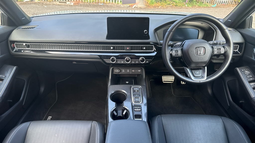 Honda Civic I-mmd Advance White #11