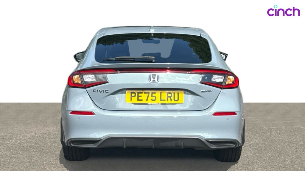 Honda Civic I-mmd Advance White #4
