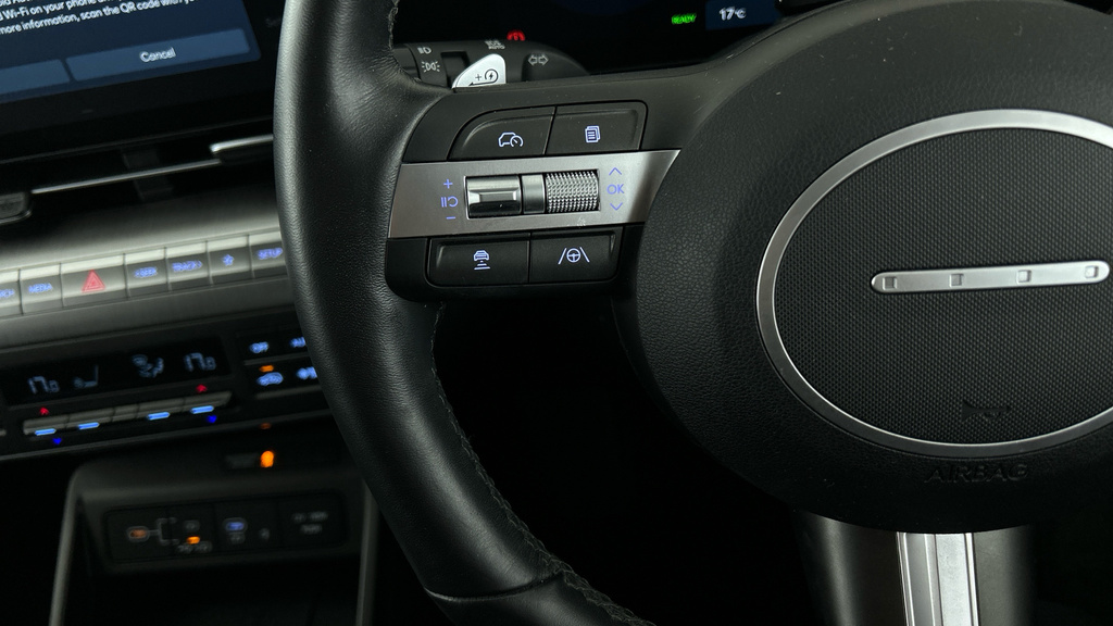 Hyundai Kona Advance Black #14