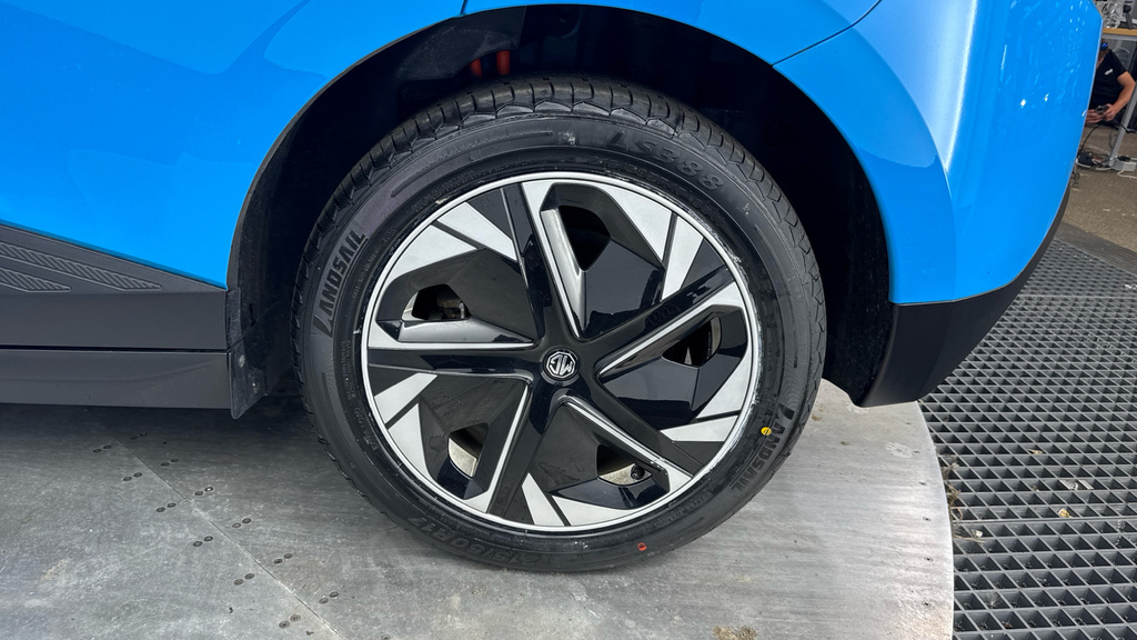 MG MG4 64Kwh Se Long Range Hatchback 2 Black #18