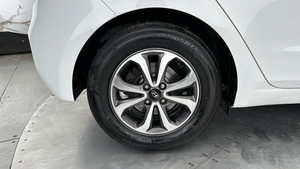 Hyundai I20 Se Silver #24