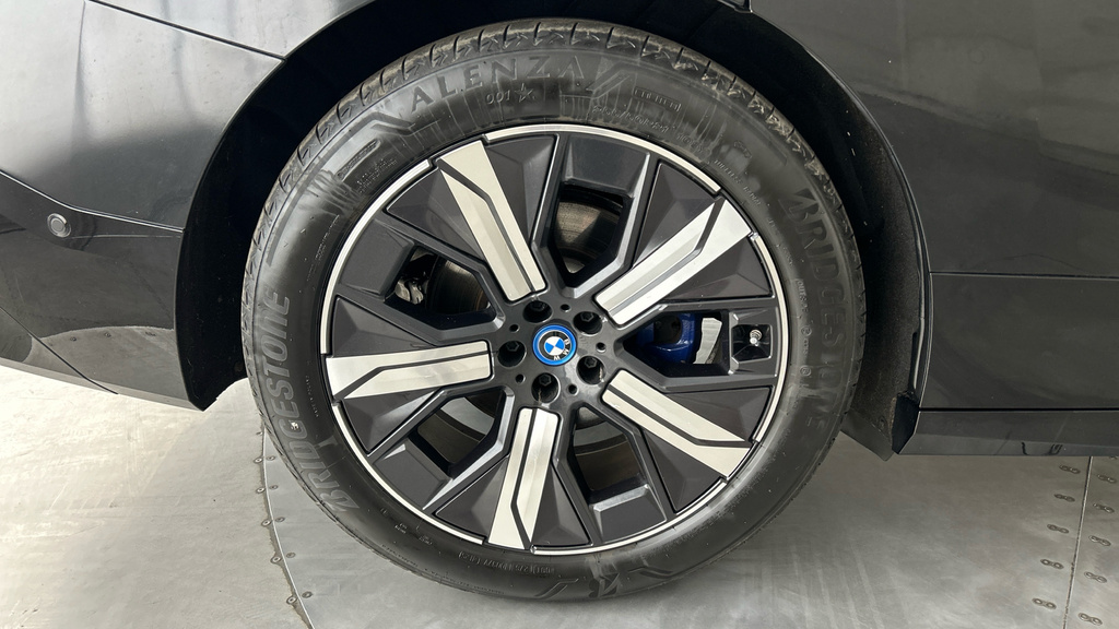 BMW iX Ix Xdrive40 M Sport White #27