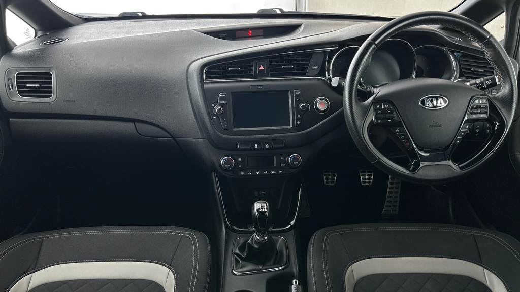 Kia Ceed 1.6 Crdi Gt-line Isg White #15