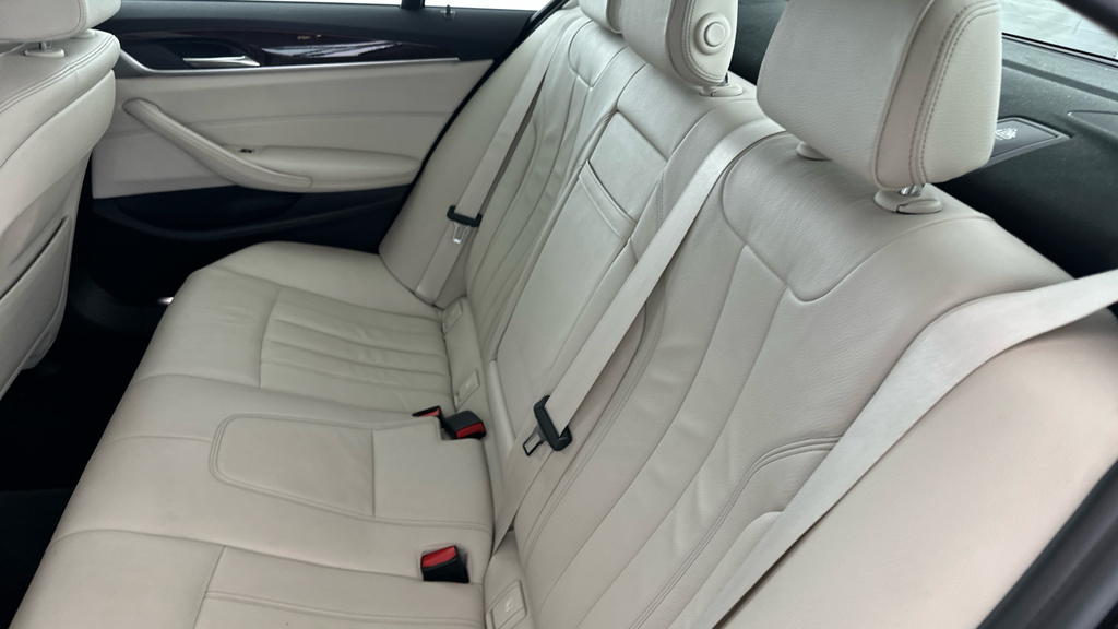 BMW 5 Series 530I Se Blue #20