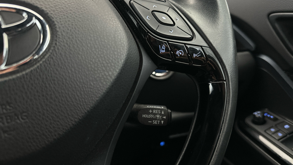 Toyota C-Hr Dynamic Blue #13