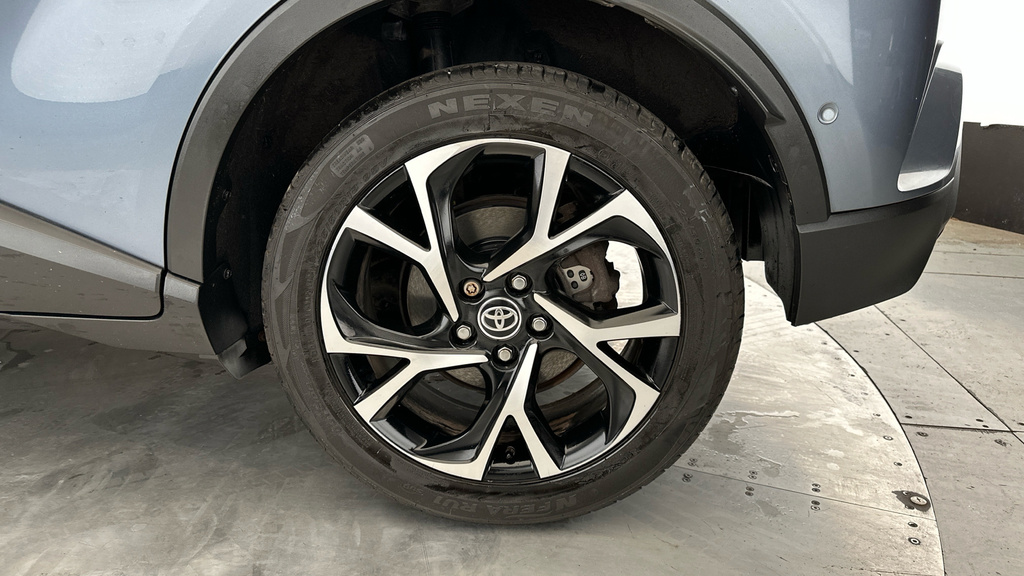 Toyota C-Hr Dynamic Blue #26