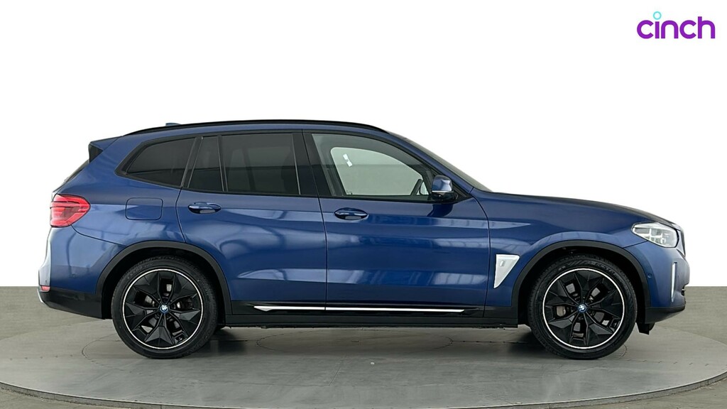 BMW iX3 80Kwh Premier Edition Black #2