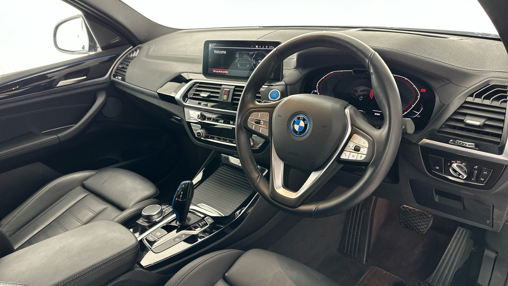 BMW iX3 80Kwh Premier Edition Black #11
