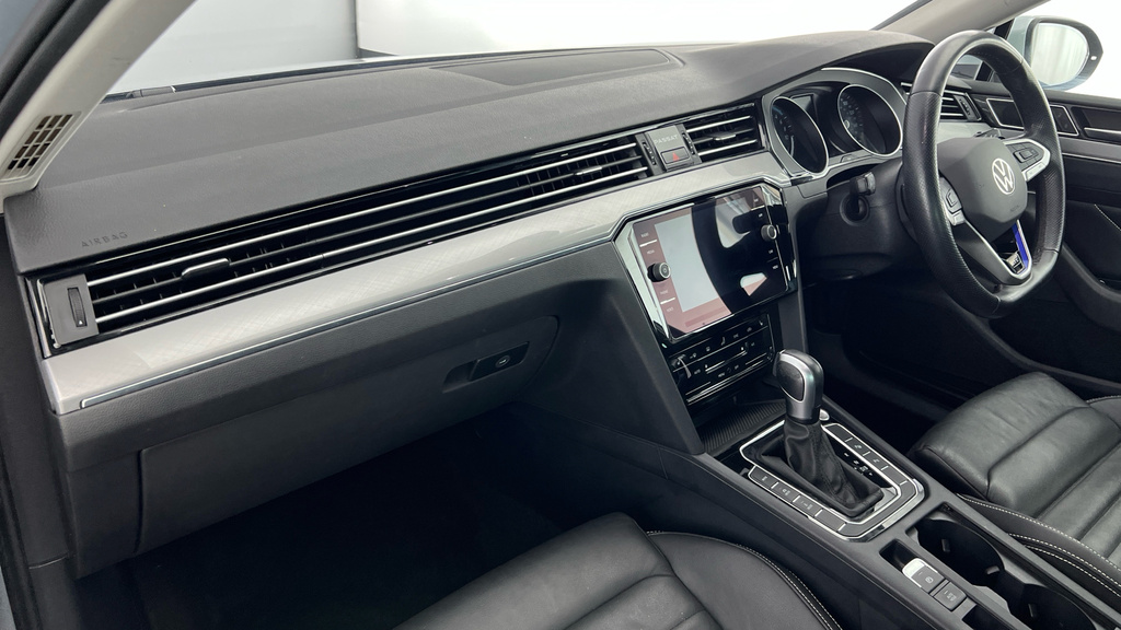 Volkswagen Passat R-line Grey #10