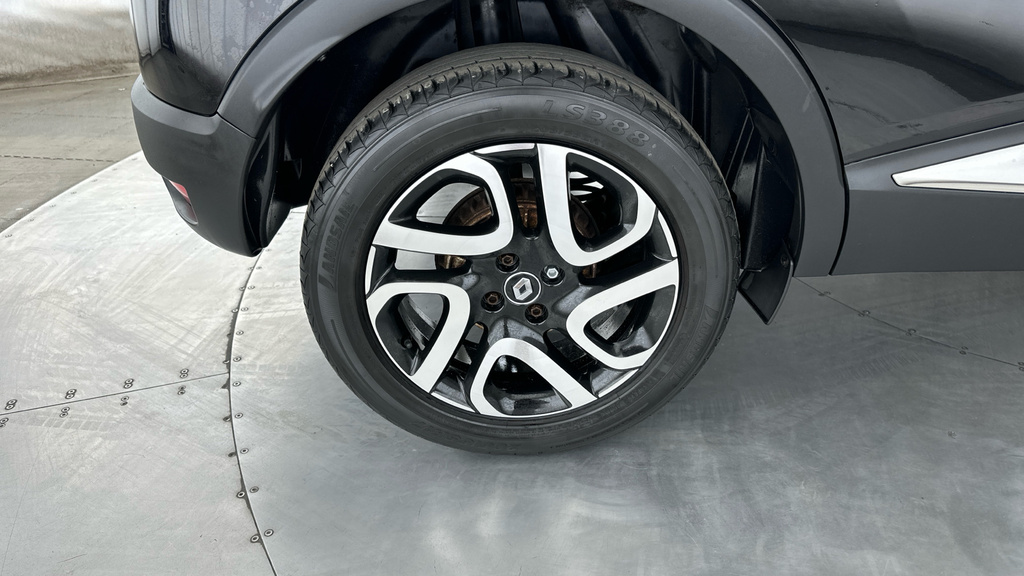 Renault Captur Signature Nav Tce Black #23