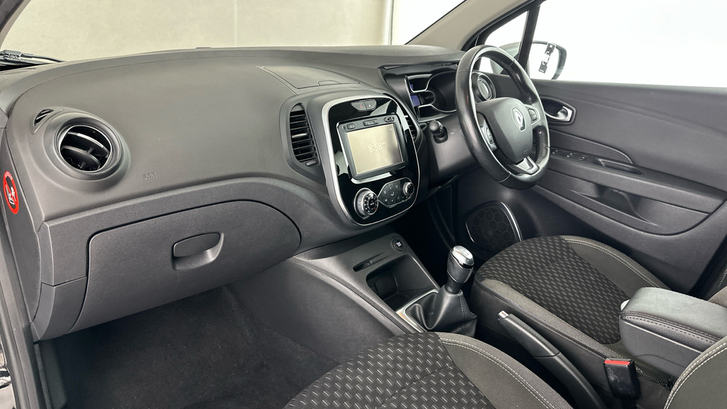 Renault Captur Signature Nav Tce Black #11