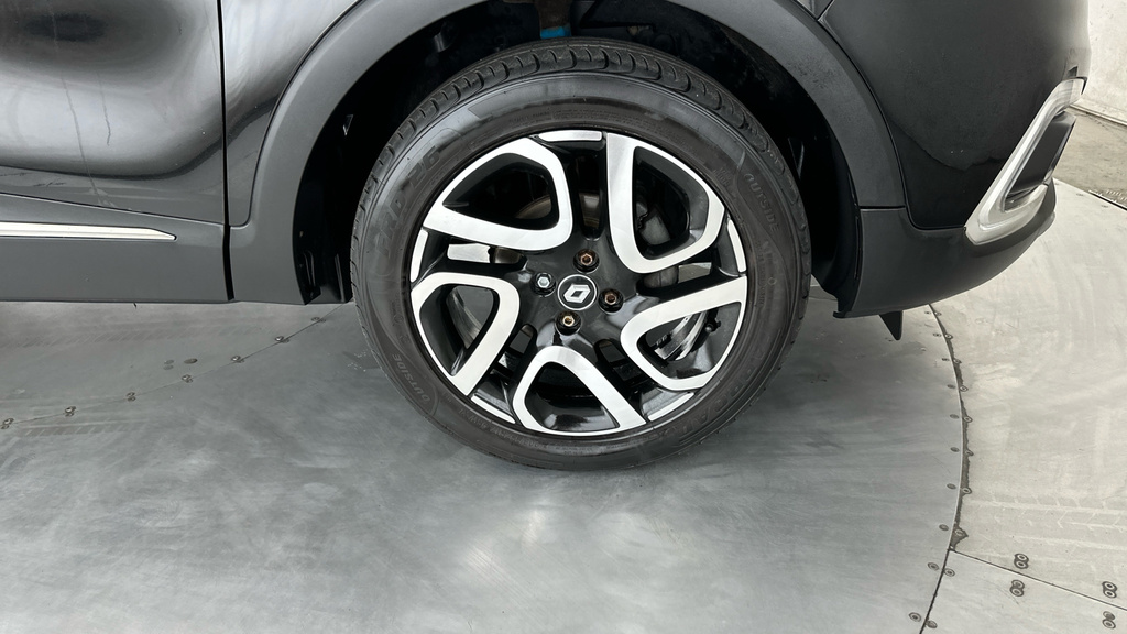 Renault Captur Signature Nav Tce Black #24