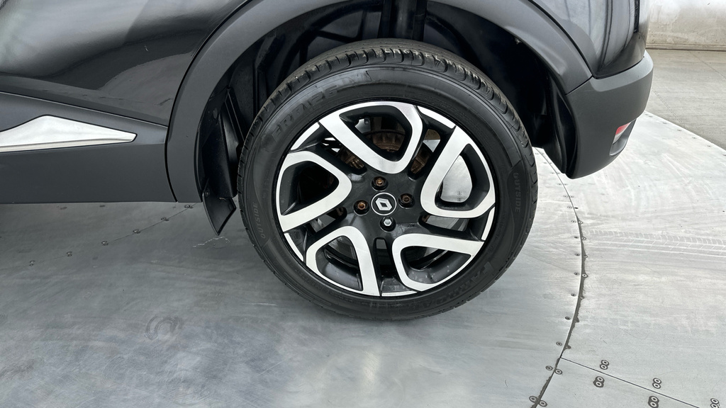 Renault Captur Signature Nav Tce Black #22