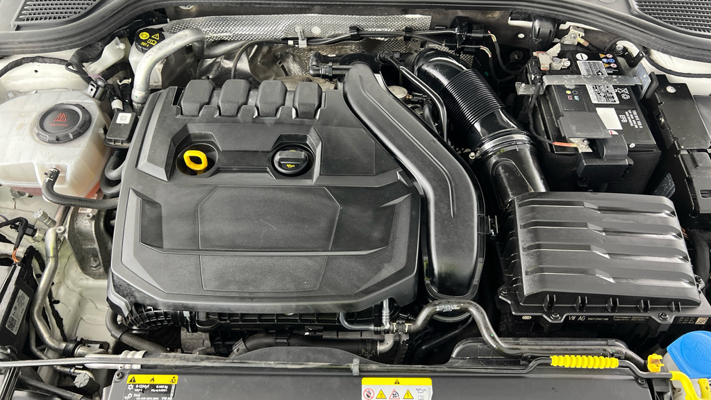 Volkswagen Golf R-line White #22