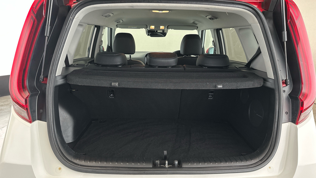Kia Soul First Edition White #23