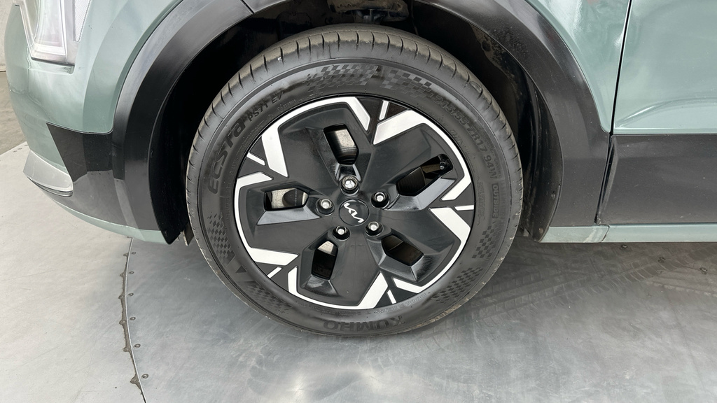 Kia e-Niro 150Kw 2 65Kwh White #23