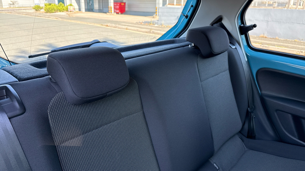 Volkswagen Up Move Up Black #14