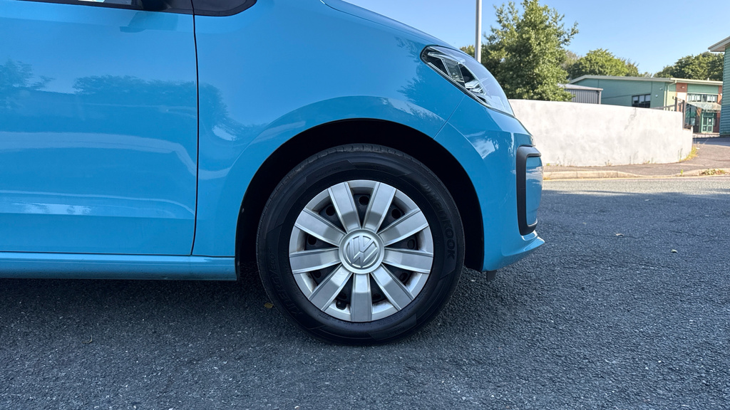 Volkswagen Up Move Up Black #20