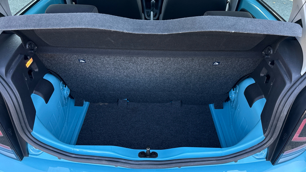 Volkswagen Up Move Up Black #15