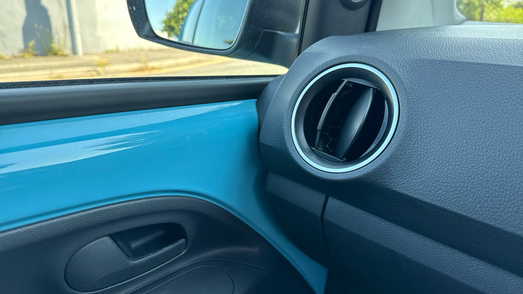 Volkswagen Up Move Up Black #21