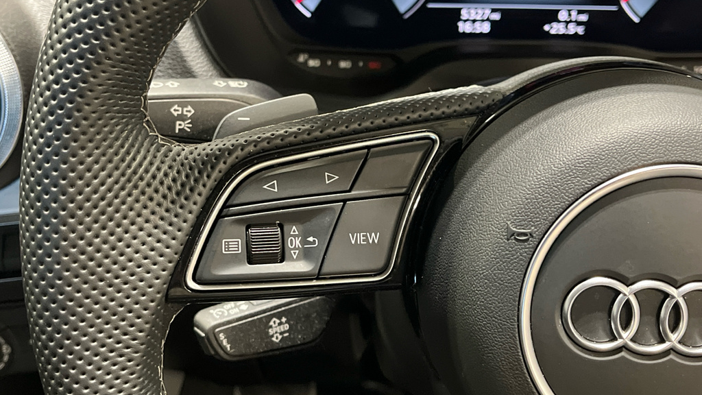Audi Q2 35 Tfsi S Line Silver #35