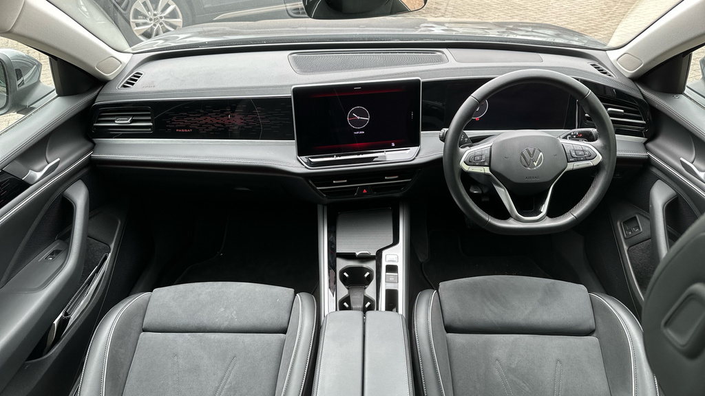 Volkswagen Passat R-line Dsg White #11