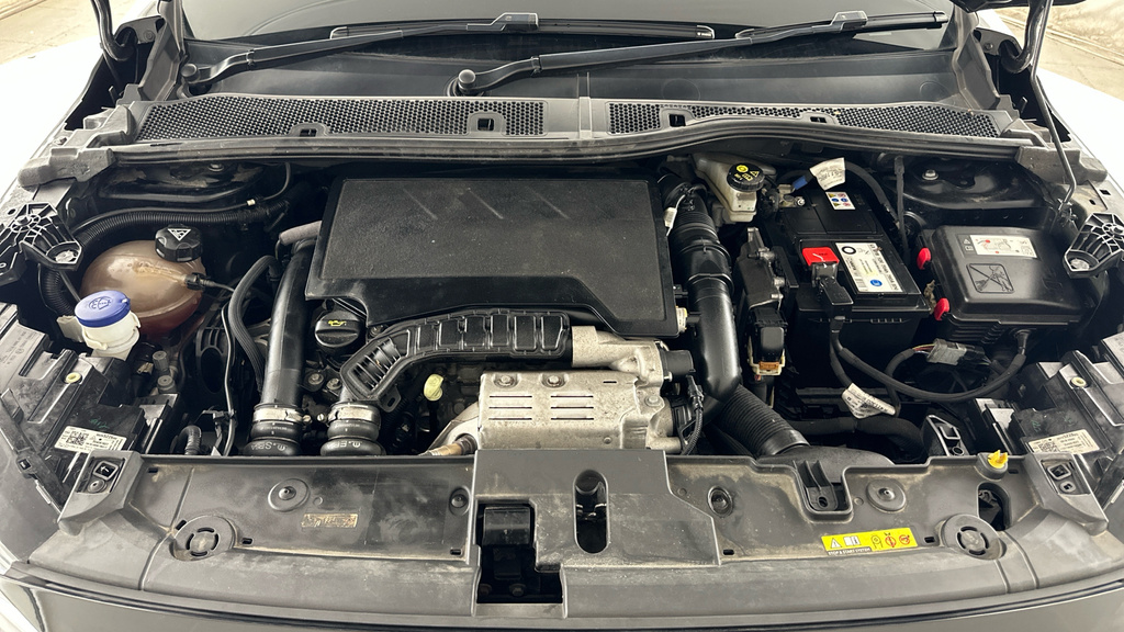 Vauxhall Corsa Corsa Se Edition Red #23