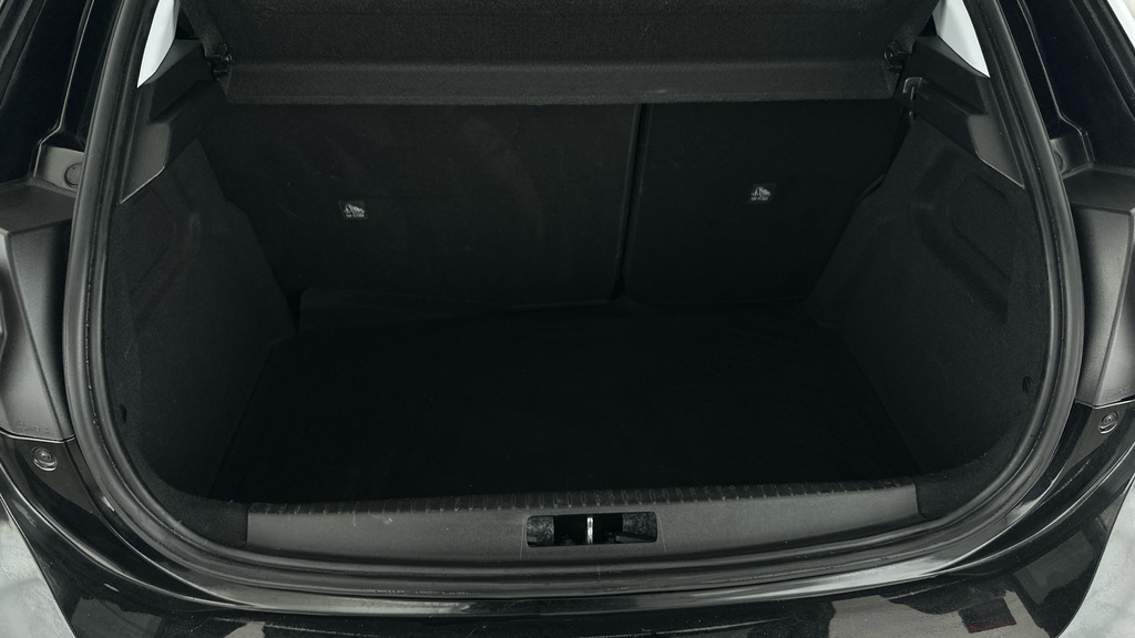 Vauxhall Corsa Corsa Se Edition Red #22