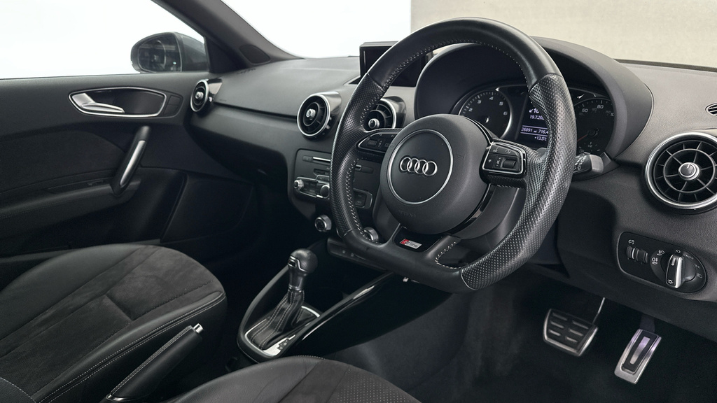 Audi A1 A1 Sport Tfsi Black #11