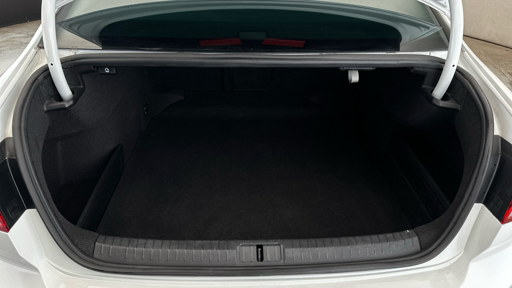 Volkswagen Passat Gte Grey #23