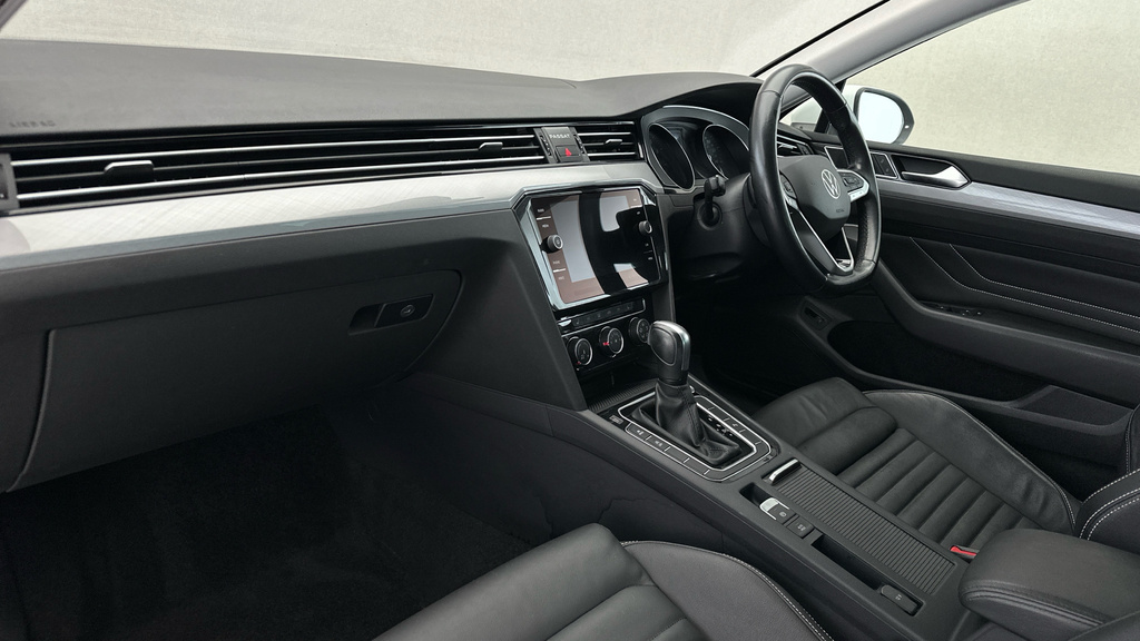 Volkswagen Passat Gte Grey #12