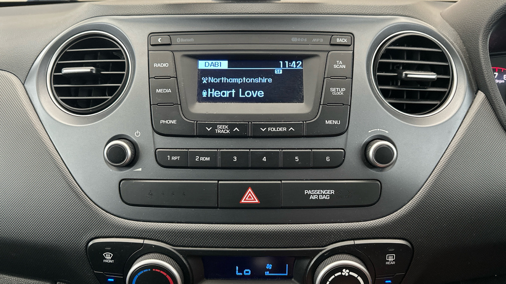 Hyundai I10 Premium Grey #12