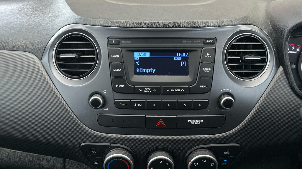 Hyundai I10 Play Blue #12