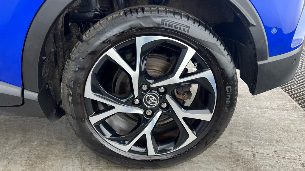 Toyota C-Hr Dynamic Grey #23