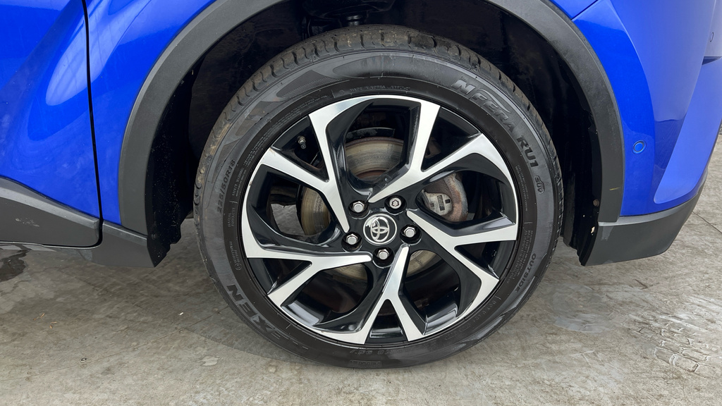 Toyota C-Hr Dynamic Grey #25