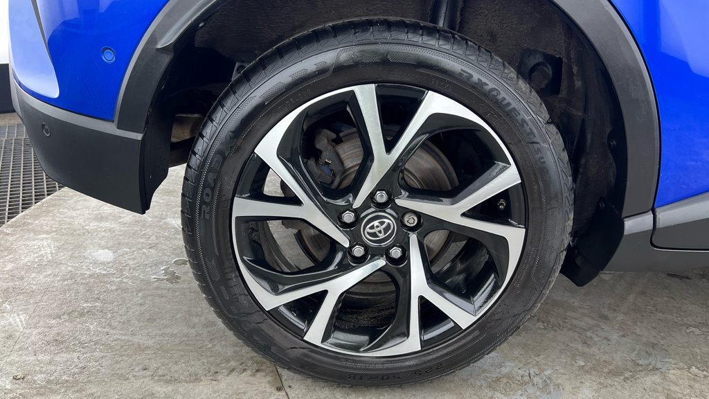 Toyota C-Hr Dynamic Grey #24