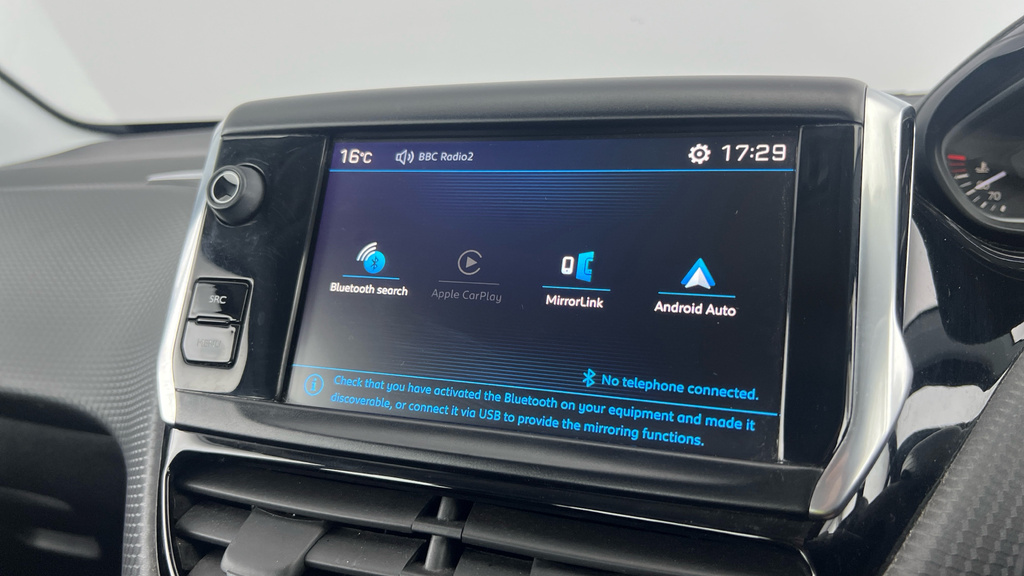 Peugeot 208 Active Black #13
