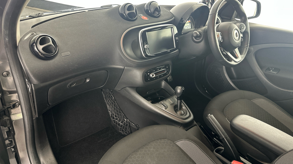 Smart Forfour 60Kw Eq Premium 17Kwh 22Kwch White #11