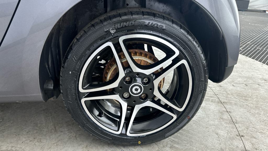 Smart Forfour 60Kw Eq Premium 17Kwh 22Kwch White #22