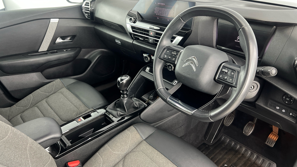 Citroen C4 1.2L Sense Black #9