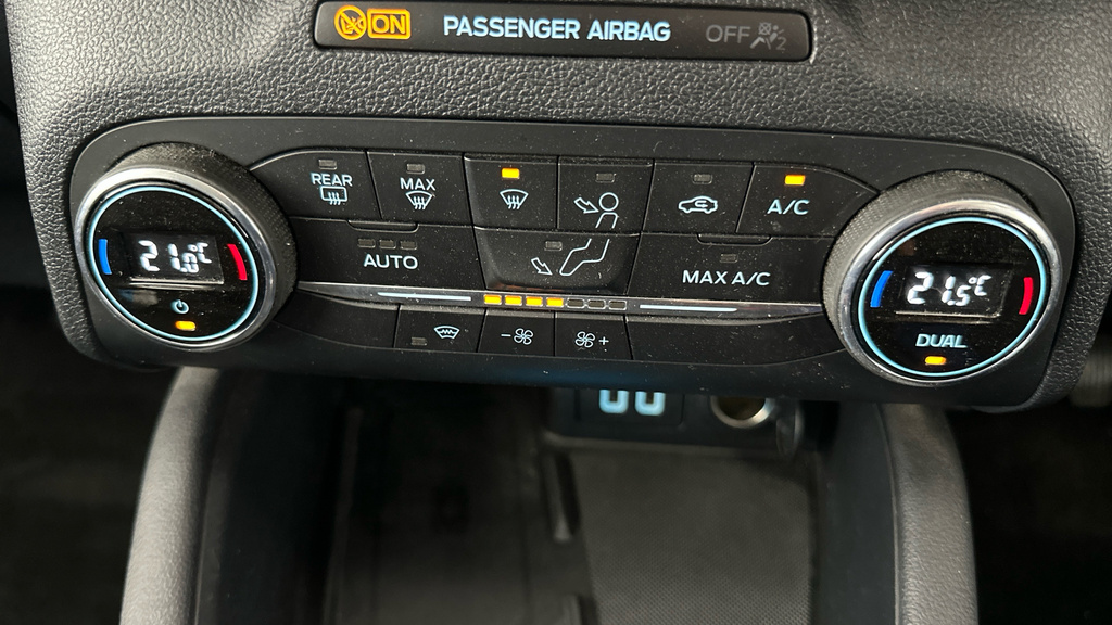 Ford Kuga 1.5L Zetec Black #21