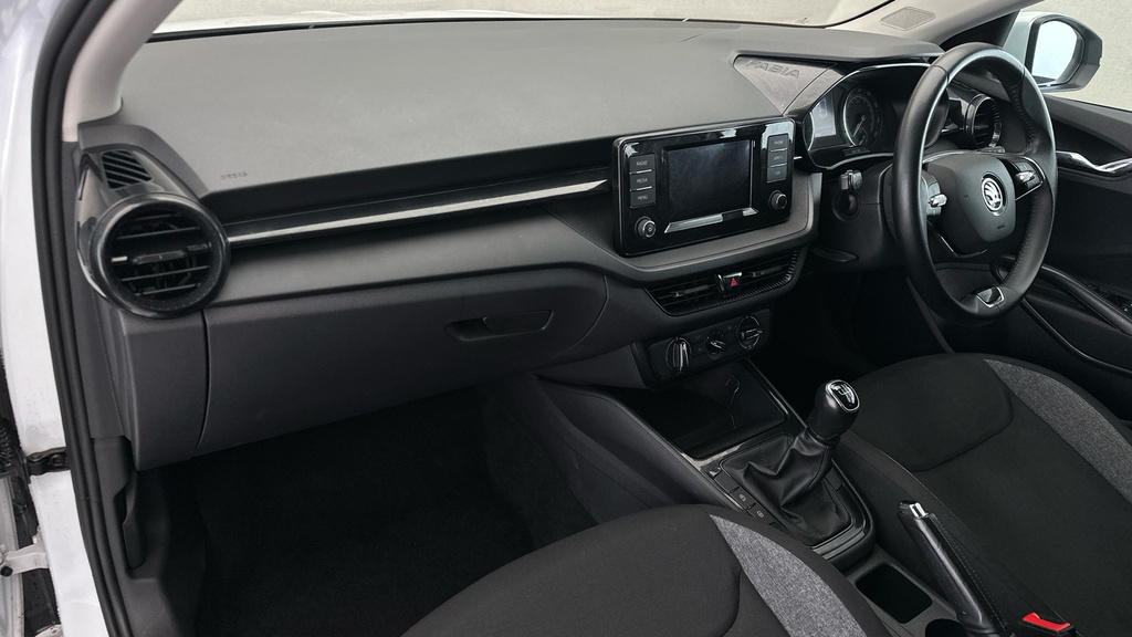 Skoda Fabia Se Comfort White #11