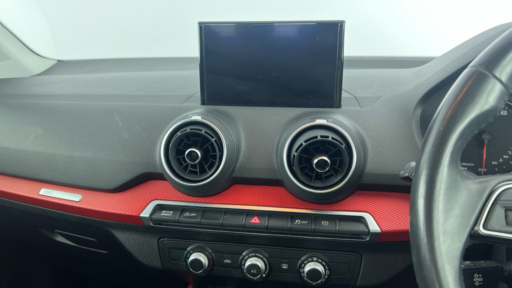 Audi Q2 30 1.6Tdi 115 S-line White #17