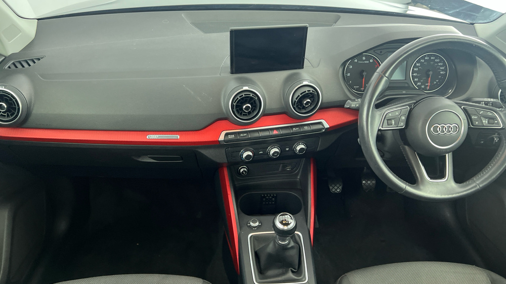 Audi Q2 30 1.6Tdi 115 S-line White #11